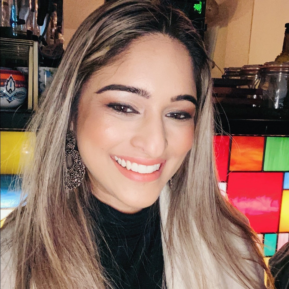 Meet your Posher, Biana